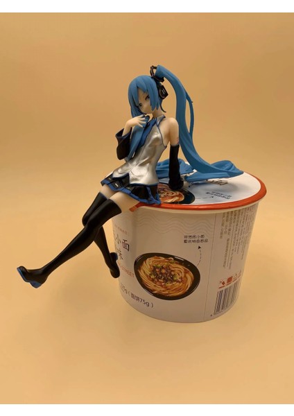 Hatsune Miku Kutulu Figür Modeli (Yurt Dışından)