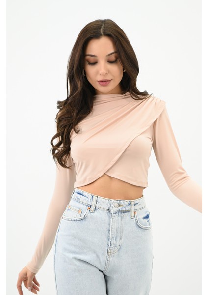 Kadın Dik Yaka Drapeli Kapaklı Crop Bluz 1655-24