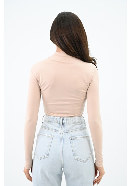 Kadın Dik Yaka Drapeli Kapaklı Crop Bluz 1655-24 modelleri