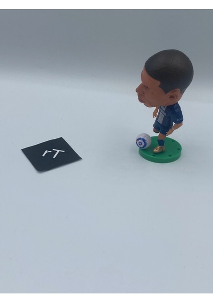 Futbol Yıldız Figürü Pvc Koleksiyon Modeli 6.5cm Mini Futbol Oyuncu Heykelcik Oyuncaklar Hediyelik Eşya Hayranları Için (Kylian Mbappe)