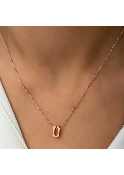 Gümüş Rose 3 Boyutlu Ü Harf Bayan Kolye