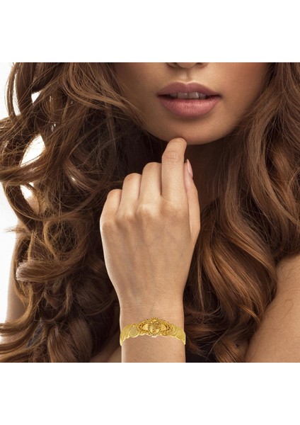 Ortası Tuğra Detaylı S Kıvrımlı Model Gösterişli Yeşil Altın Kelepçe Bileklik
