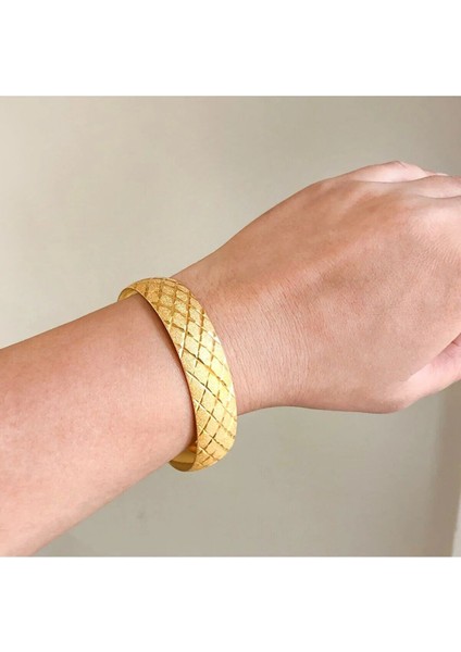 1 Adet Altın Kaplama Baklava Desenli Bilezik Kararma Solma Yapmaz 2 Yıl Garantili Kuyumcu Kalitesi fiyatları