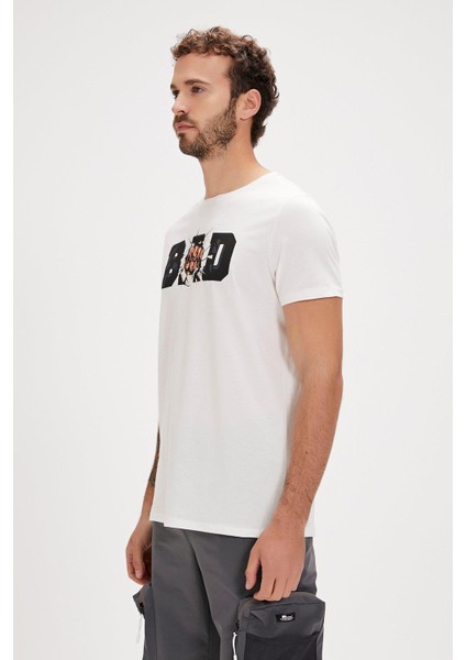 Bang Erkek Beyaz T-Shirt 24.01.07.058-C04 modelleri
