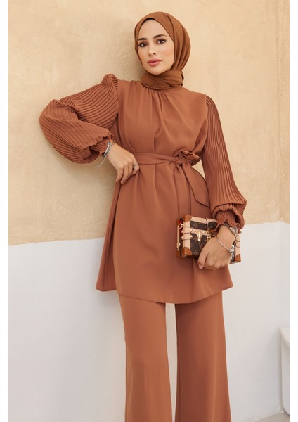Kolları Piliseli Pantolon Tunik Takım - Camel