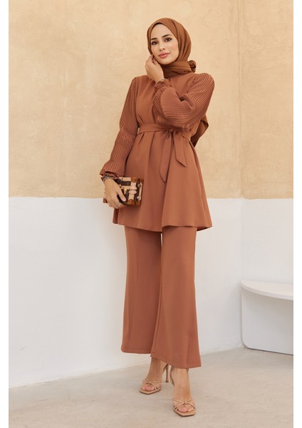 Kolları Piliseli Pantolon Tunik Takım - Camel