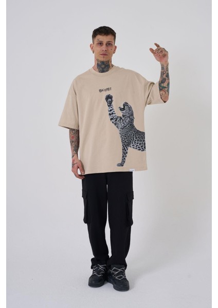 Erkek Leopard Baskılı Oversize Açık Bej Tişört modelleri