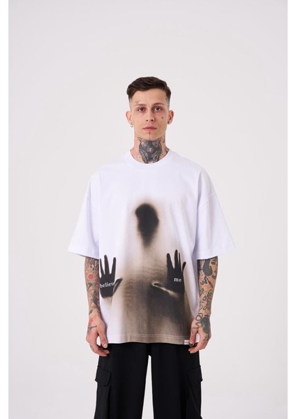 Erkek Believe Me Baskılı Oversize Beyaz Tişört fiyatları