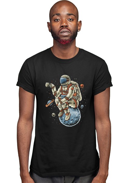 Kahve Içen Astronot Siyah Unisex Tişört T-Shirt