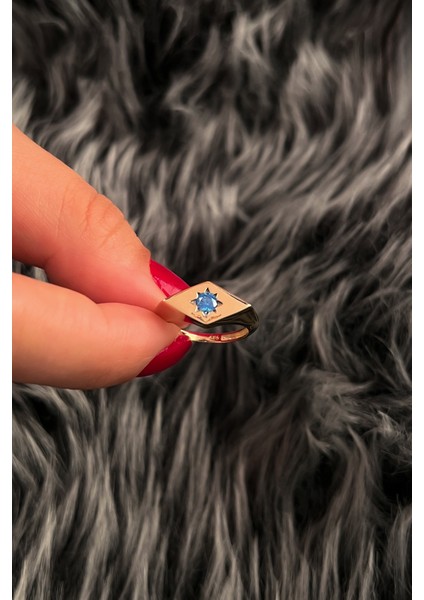 14 Ayar Altın Aquamarine Taş Detaylı Dörtgen Yüzük modelleri