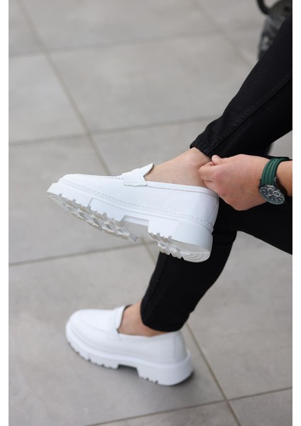 - Beyaz Deri Bağcıksız Erkek Günlük Ayakkabı 101-9069 fırsatları