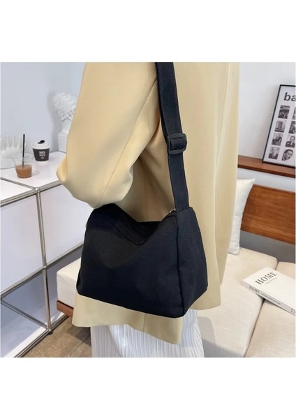 Beyaz Stil Büyük Kapasiteli Çanta Yeni Çanta Kadın Moda Basit Banliyö Çantası Askılı Çanta Sense Tek Omuz Taşınabilir Küçük Kare Çanta (Yurt Dışından) fiyatları