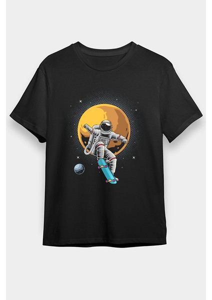 Kaykay Yapan Astronot Siyah Unisex Tişört T-Shirt