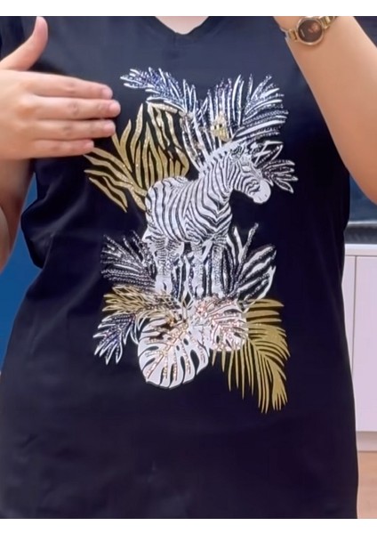 Zebra Baskılı Ve Pullu T-Shirt