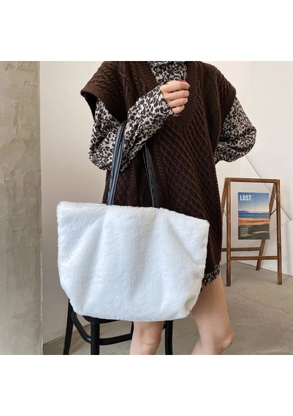 Beyaz Stil 46X29X11CM 2020 Yeni Kış Büyük Kapasiteli Kadın Çantası Kadın Ofis Bayanlar Büyük Iş Çantası Kadın Yumuşak Peluş Omuz Çantaları Sıcak Kürk Çanta (Yurt Dışından) fırsatları