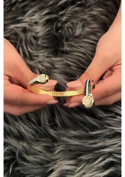 14 Ayar Altın Firuze Şerit Detaylı Taşlı Kelepçe modelleri