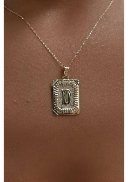 14 Ayar Altın Dikdörtgen Harf Kolye fiyatları