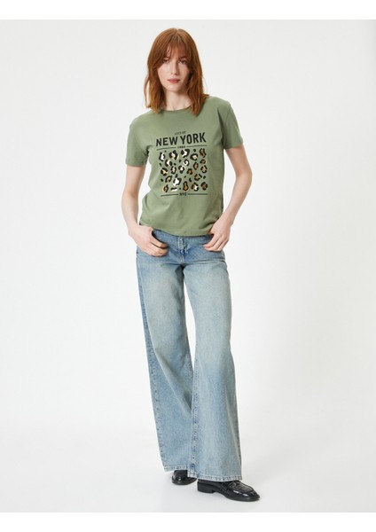 Baskılı Tişört Bisiklet Yaka Kısa Kollu fiyatları