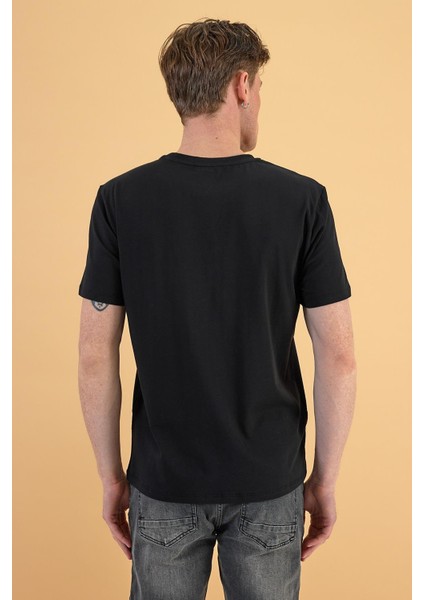 Erkek Ken Siyah Bisiklet Yaka Regular Fit Basic Tişört