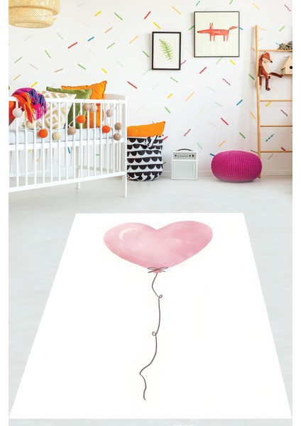 Beyaz Zemin Kalp Desen Minimalist Yıkanabilir Kaymaz Taban Leke Tutmaz Çocuk Odası Halısı