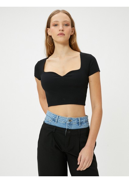 Kalp Yaka Crop Tişört Ribanalı Kısa Kollu Slim Fit