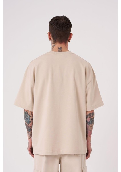 Erkek Flower Patch Baskılı Oversize Açık Bej Tişört