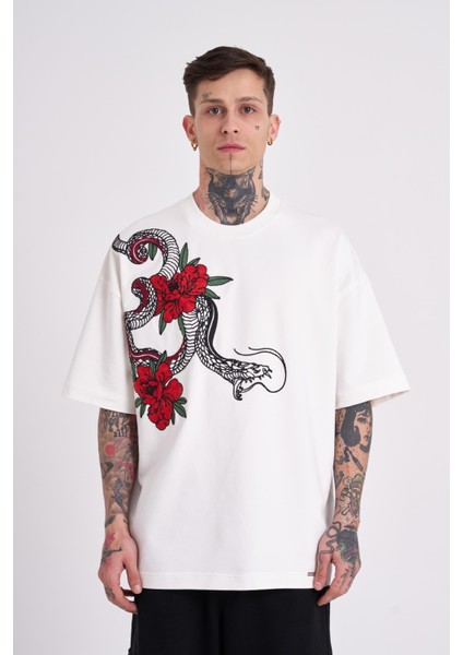 Erkek Sneaking Roses Nakışlı Oversize Ekru Tişört