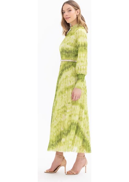 Dik Yaka Desenli Uzun Kollu Yeşil Kadın Elbise 10242104001020 indirimleri