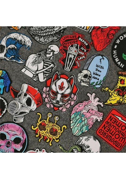 No.46 Tarzı Siyah Kırmızı Punk Işlemeli Yamalar Kaya Anime Giysiler Üzerinde Yamalar Kafatası Demir On Patch Giyim Dudaklar Için Camgöbeği Rozetleri Çıkartmalar (Yurt Dışından) fiyatları