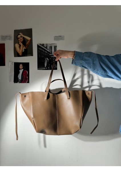 Pinte Sütlü Kahve Büyük Boy Cep Çanta Detaylı modelleri