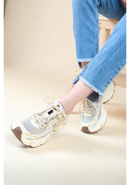 GUJA File Kalın Taban Spor Ayakkabı BEJ fırsatları