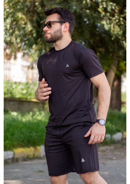 Erkek Siyah Jakarlı Tam Esnek Ince Rahat Spor Şort T-Shirt Takım 24EEST171J