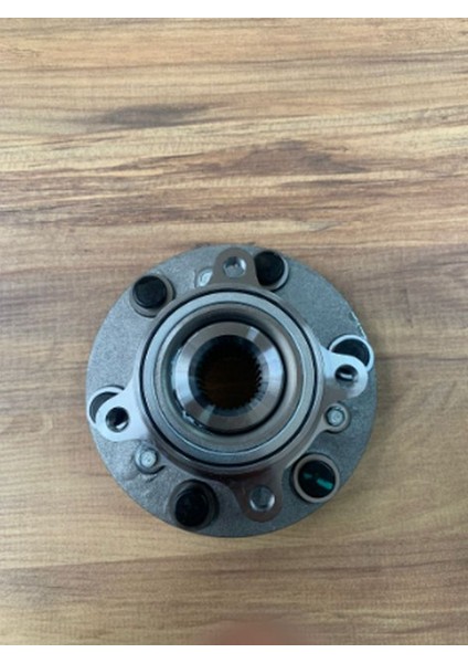 Oem: / MR992374 / Ön Teker Poryası Mitsubishi L-200 2006-2019 Rulmanlı