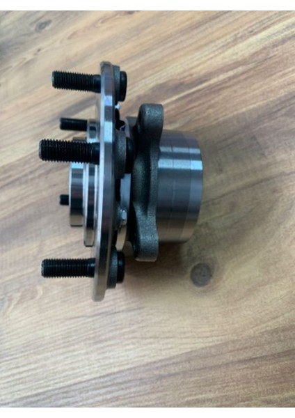Oem: / MR992374 / Ön Teker Poryası Mitsubishi L-200 2006-2019 Rulmanlı modelleri