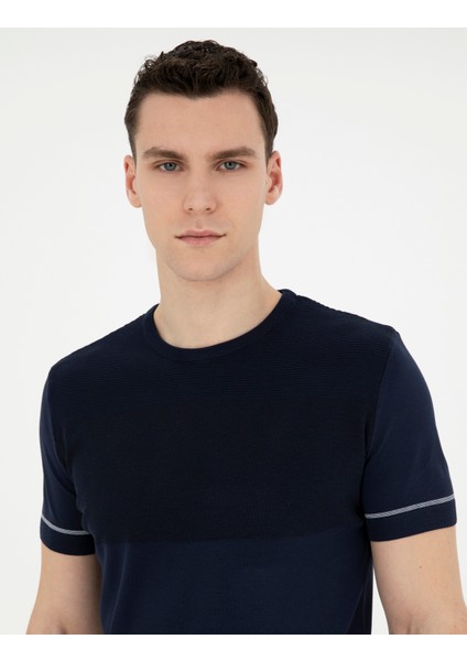 Erkek Lacivert Slim Fit Bisiklet Yaka Triko Tişört 50288117-VR033