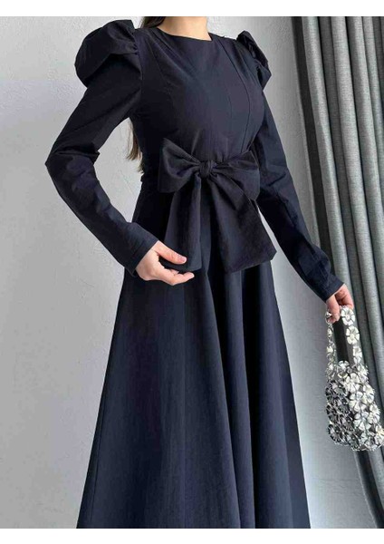 Omuzları Volanlı Kuşaklı Siyah Elbise fiyatları