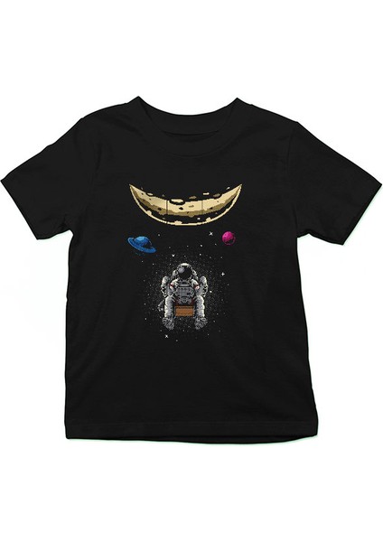 Ayda Sallanan Astronot Siyah Unisex Çocuk Tişört T-Shirt