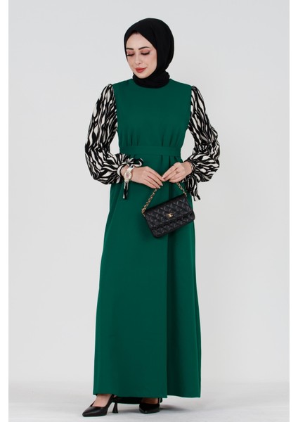 Kolları Desenli Tesettür Elbise-Zümrüt Yeşili fiyatları