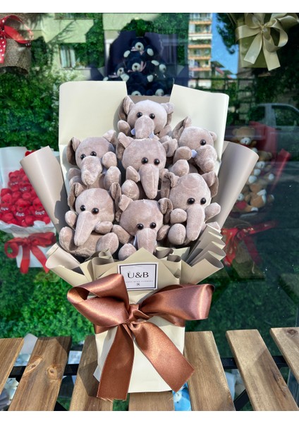 Fil Figürlü Ayıcık Buketi fiyatları