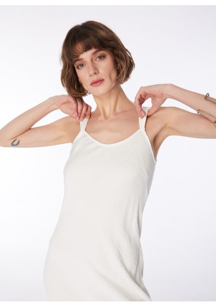 U Yaka Crinkle Beyaz Midi Kadın Elbise F4SL-ELB0127 modelleri