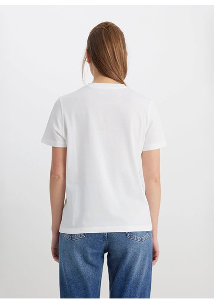 Bisiklet Yaka Beyaz Kadın T-Shirt W241332100-Bısıklet Yaka T-Shirt modelleri
