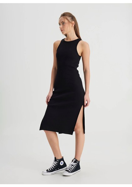 Bisiklet Yaka Siyah Standart Kadın Elbise W241672001-KOLSUZ Elbise