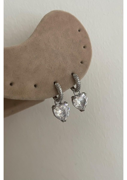 Özel Seri Silver Zirkon Taş Kararmayan Kalp Sallantılı Trend Küpe