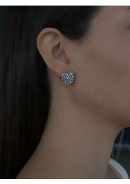 Silver Özel Seri Zirkon ve Baget Taş Detaylı Trend Kalp Küpe