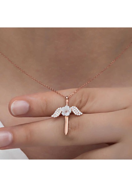 925 Ayar Gümüş Manolya Çiçeği Melek Kadın Kolye indirimleri