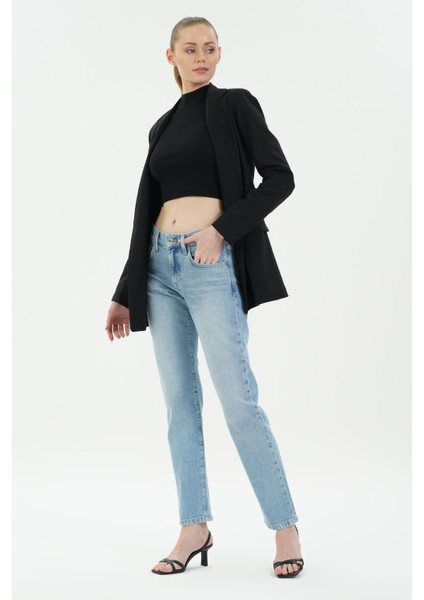 Ariana Açık Mavi Normal Bel Patı Fermuarlı Mom Jean Pantolon C 4525-174