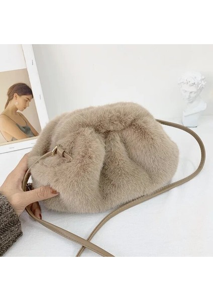 Deve Kış Peluş Bulut Çanta Kadınlar Için Lüks Marka Kış Taklit Kürk Çanta Moda Vizon Kürk Crossbody Çanta Tasarımcısı Bayanlar Omuz Çantaları가방 (Yurt Dışından)