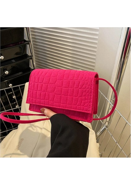 Gül Kırmızı 2023 Trend Crossbody Çanta Bayan Çanta Retro Tasarımcı Lüks Kare Kadın Tote Kore Tote Çanta Cüzdan Için Omuz Çanta (Yurt Dışından) fiyatları