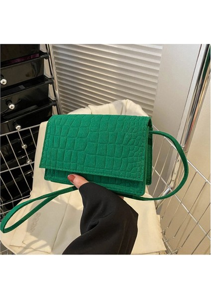 Gül Kırmızı 2023 Trend Crossbody Çanta Bayan Çanta Retro Tasarımcı Lüks Kare Kadın Tote Kore Tote Çanta Cüzdan Için Omuz Çanta (Yurt Dışından) modelleri