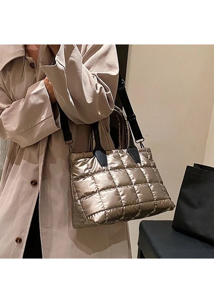 Şampanya Kış Kirpi Çanta Kadınlar Için Aşağı Tote Çanta Trend Kabarık Üst Kolu Bulut Çanta Kapitone Yastıklı Omuz Çantası Tasarımcı Alışveriş Çantası (Yurt Dışından)